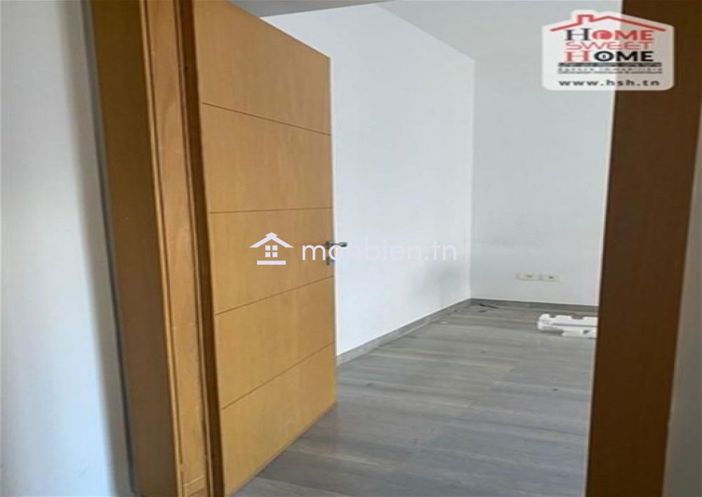 Bureau Haval à Louer aux Berges du Lac 2