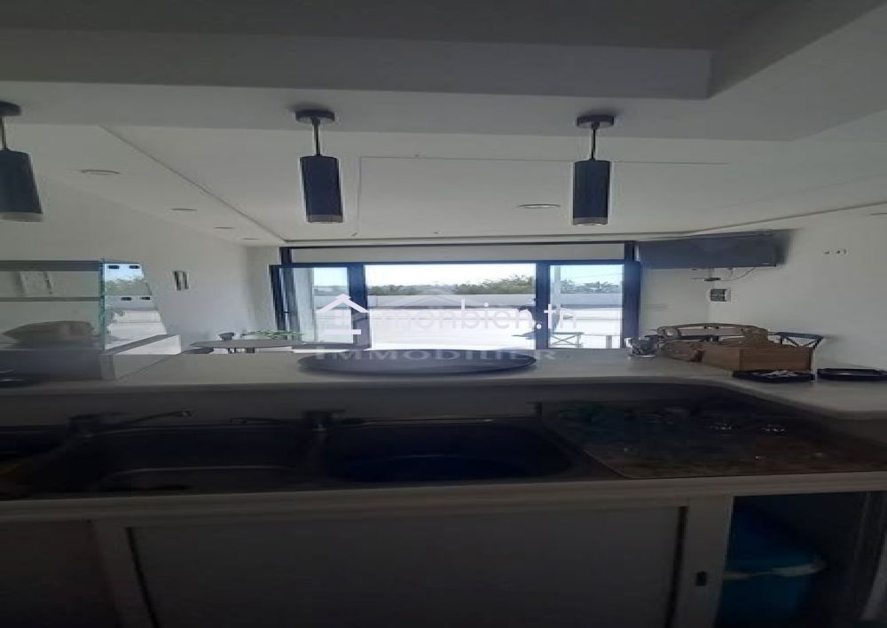 Une maison et une cafétéria à Hammamet à vendre 51355351