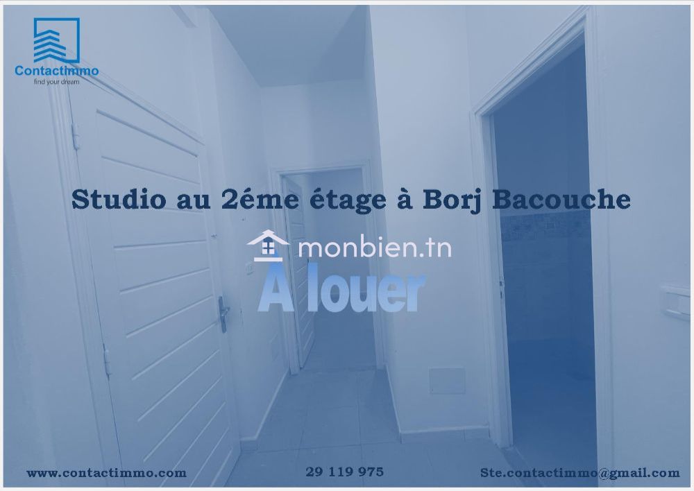 Studio au 2éme étage à louer