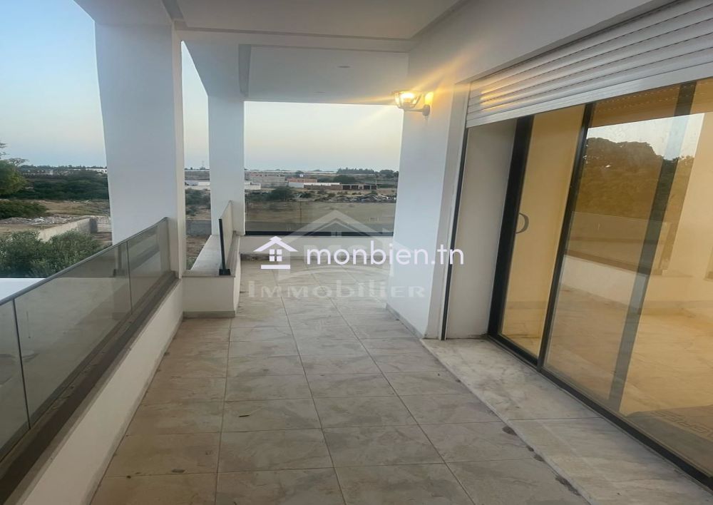 A vendre à Manaret Hammamet, Villa S+5 avec piscine 51355351