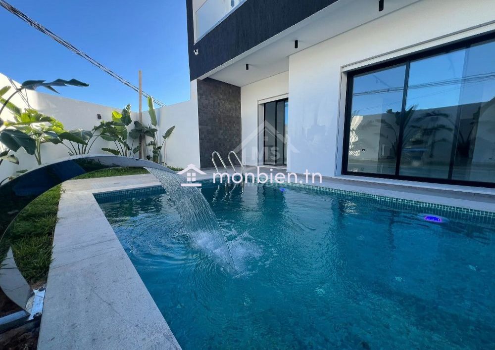 Un triplex avec piscine à Hammamet Nord à vendre 51355351