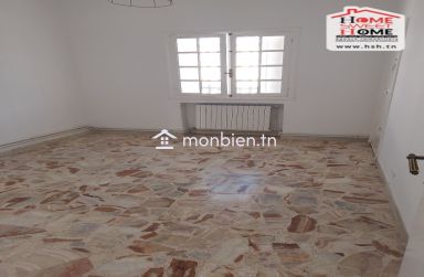 Etage de Villa Kayal à Louer à Cité des Pins, La Marsa