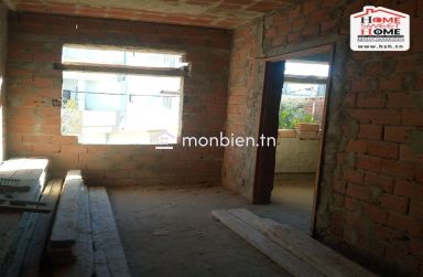 Immeuble Nonse à Vendre à Menzel Bouzalfa