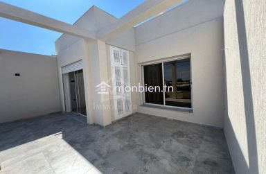 Charmant triplex tout neuf à Hammamet Sud à vendre 51355351
