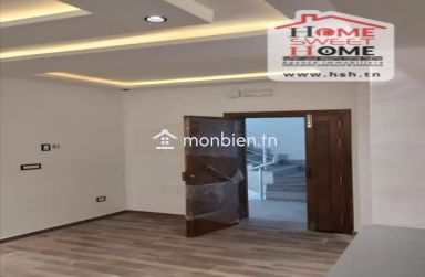 Etage de Villa Dassine à Vendre à La soukra