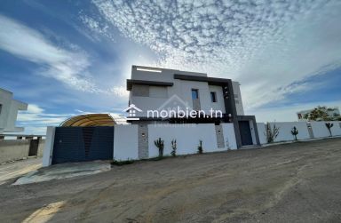 Villa S+4 toute neuve avec jardin et piscine à Hammamet Sud 51355351