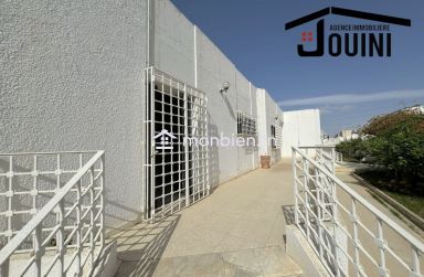 Villa 1000 m2 A Ariana Borj Louzir