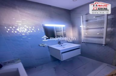 Etage de Villa S2 Bravissi à Louer à La Marsa