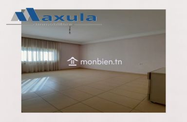À VENDRE MAISON EN DUPLEX S+3 À RADES MELIANE 2