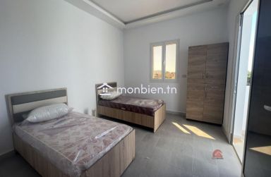 APPARTEMENT MEUBLÉ À LA ZONE TOURISTIQUE