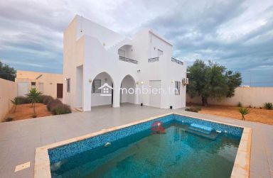 VILLA SANS MEUBLES À HOUMT SOUK DJERBA