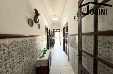 Villa 816 m2 à Hammam Lif