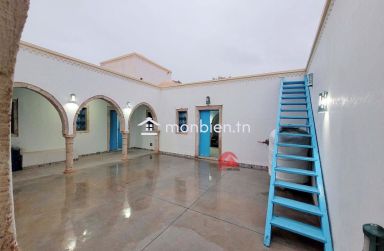 HOUCH DJERBIEN À VENDRE À HOUMT SOUK ZU