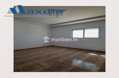 À VENDRE APPARTEMENT S+2 COMPLÈTEMENT RÉNOVÉ À RADES SNIT