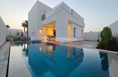 VILLA NEUVE À VENDRE À LA ZONE TOURISTIQUE MEZRAYA DJERBA ZA