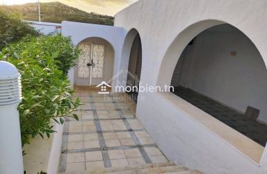 Villa toute neuve avec piscine à Hammamet Nord à vendre 51355351