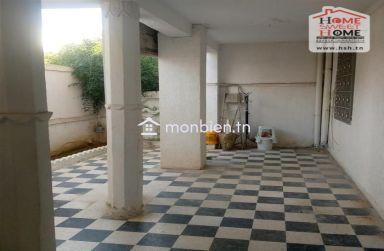 Immeuble Elvira à vendre à El Ouardia