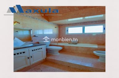 À VENDRE VILLA S+4 SUR LES HAUTEURS DE MONGIL À RADES