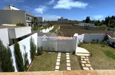 Villa S+4 toute neuve avec grand jardin à vendre à Hammamet Sud 51355351