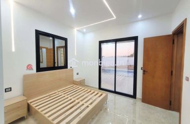 VILLA AVEC PISCINE À SIDI JMOUR DJERBA ZA