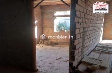 Immeuble Nonse à Vendre à Menzel Bouzalfa