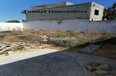 La marsa bhar lazreg A vendre terrain clôturé , zone villa bon emplacement