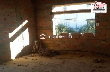 Immeuble Nonse à Vendre à Menzel Bouzalfa