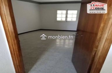 Villa Rined à Vendre à Omrane Sup