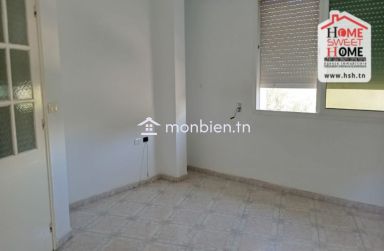 Etage de Villa Harmonia à Louer à Ariana