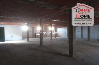Dépôt Wenar à Louer à La Soukra