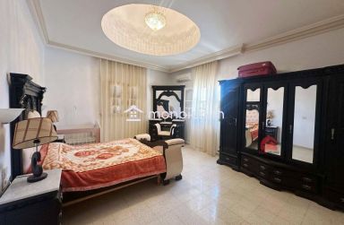GRANDE VILLA MEUBLÉE À VENDRE À DJERBA MIDOUN ZA