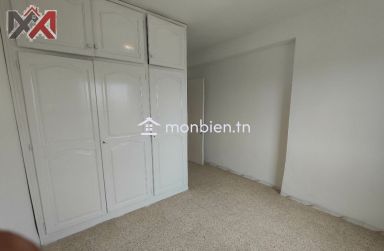 A vendre Appartement à El Mourouj 5 - à 2 minutes de station terminus métro.