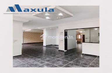 À LOUER SUPERBE TRIPLEX S+4 À LA NOUVELLE MEDINA