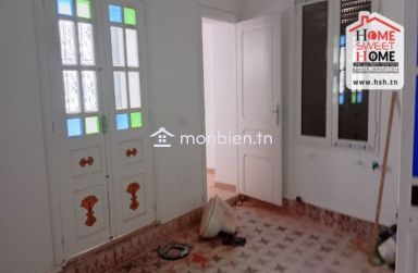 Etage de Villa Rivka à Louer à Ariana