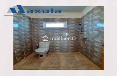 À VENDRE APPARTEMENT S+2 COMPLÈTEMENT RÉNOVÉ À RADES SNIT