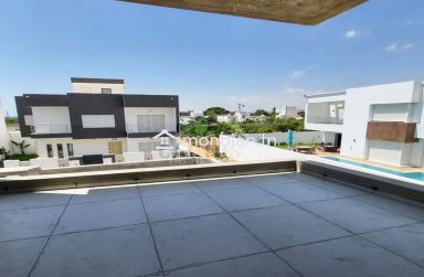 Duplex S+3 avec piscine encours de finition à vendre51355351