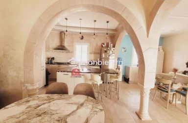 VILLA AVEC PISCINE À DJERBA AGHIR ZU - RÉF V681