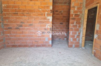 Coquette villa avec piscine encours de construction à vendre 51355351