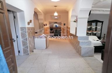 Maison S+2 avec jardin à vendre à Hammamet Sud 51355351