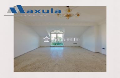 À VENDRE VILLA S+4 SUR LES HAUTEURS DE MONGIL À RADES