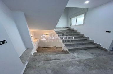 Charmant triplex tout neuf à Hammamet Sud à vendre 51355351