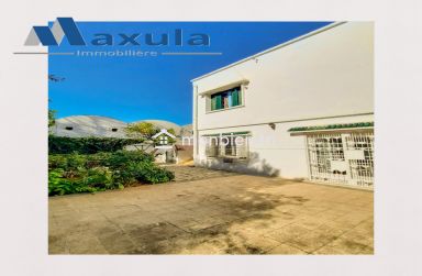À VENDRE VILLA R+1 DANS QUARTIER BELLEVUE À EL OUARDIA