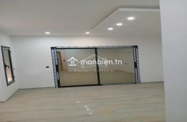 Une villa S+5 toute neuve avec piscine à vendre à Hammamet 51355351