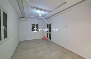 VILLA SANS MEUBLES À HOUMT SOUK DJERBA