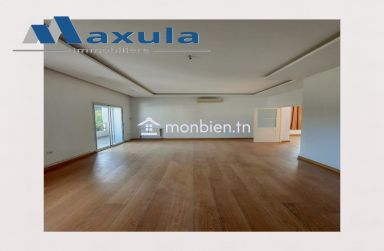 À VENDRE SPLENDIDE VILLA EN PLEIN COEUR DE RADES