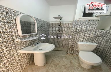 Etage de Villa Demir à Louer à La Marsa