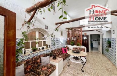 Villa Enarya à Vendre à L'Aouina