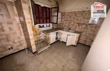 Immeuble Naouar à Vendre à EL Manzah 8