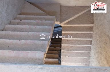 Immeuble Nonse à Vendre à Menzel Bouzalfa