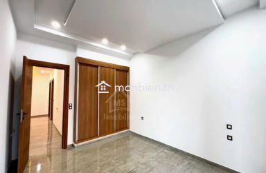 Villa toute neuve S+5 avec piscine à vendre à Hammamet Sud 51355351